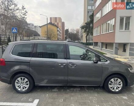 Сірий Фольксваген Шаран, об'ємом двигуна 1.97 л та пробігом 326 тис. км за 10800 $, фото 1 на Automoto.ua