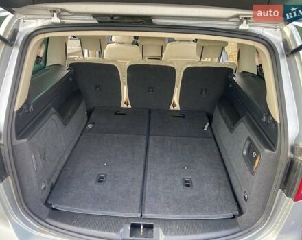 Серый Фольксваген Шаран, объемом двигателя 2 л и пробегом 228 тыс. км за 18200 $, фото 21 на Automoto.ua