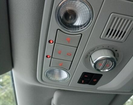 Серый Фольксваген Шаран, объемом двигателя 2 л и пробегом 255 тыс. км за 15666 $, фото 3 на Automoto.ua