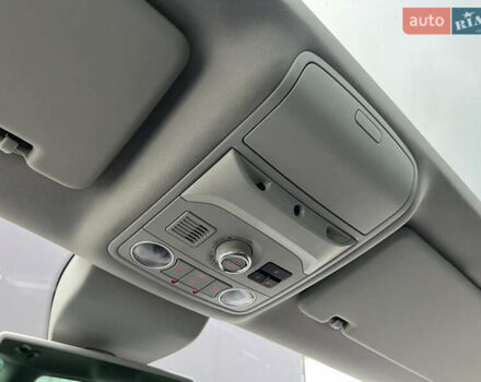 Сірий Фольксваген Шаран, об'ємом двигуна 2 л та пробігом 340 тис. км за 14000 $, фото 29 на Automoto.ua