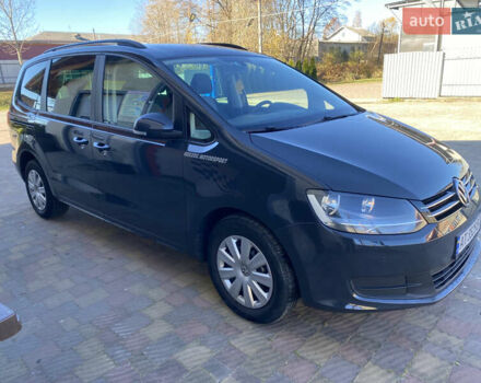 Серый Фольксваген Шаран, объемом двигателя 1.97 л и пробегом 273 тыс. км за 11550 $, фото 2 на Automoto.ua