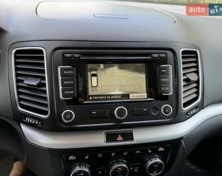 Серый Фольксваген Шаран, объемом двигателя 2 л и пробегом 203 тыс. км за 15200 $, фото 17 на Automoto.ua