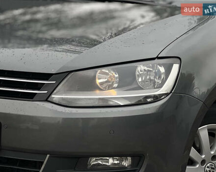 Сірий Фольксваген Шаран, об'ємом двигуна 2 л та пробігом 340 тис. км за 14000 $, фото 10 на Automoto.ua