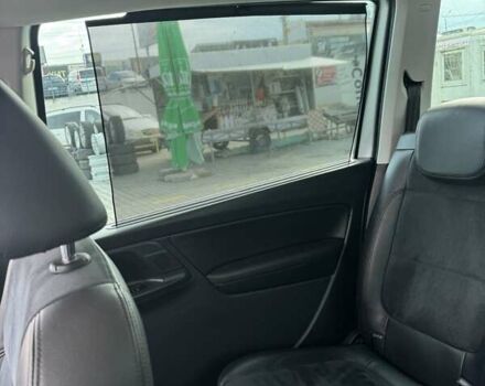 Фольксваген Шаран 2013 в Черновцах на Automoto.ua Серый Фольксваген Шаран, объемом двигателя 2 л и пробегом 238 тыс. км за 17000 $, фото 15 на Automoto.ua