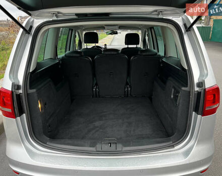 Серый Фольксваген Шаран, объемом двигателя 2 л и пробегом 180 тыс. км за 14750 $, фото 9 на Automoto.ua