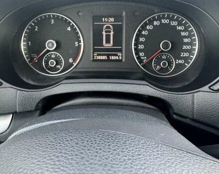 Фольксваген Шаран 2013 в Черновцах на Automoto.ua Серый Фольксваген Шаран, объемом двигателя 2 л и пробегом 238 тыс. км за 17000 $, фото 10 на Automoto.ua