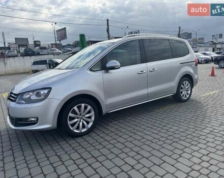 Фольксваген Шаран 2013 в Черновцах на Automoto.ua Серый Фольксваген Шаран, объемом двигателя 2 л и пробегом 238 тыс. км за 17000 $, фото 1 на Automoto.ua