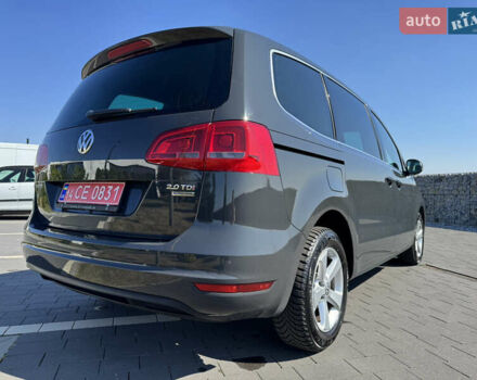 Серый Фольксваген Шаран, объемом двигателя 2 л и пробегом 285 тыс. км за 14300 $, фото 13 на Automoto.ua