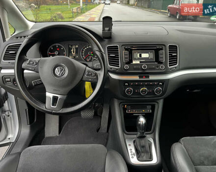 Серый Фольксваген Шаран, объемом двигателя 2 л и пробегом 180 тыс. км за 14750 $, фото 12 на Automoto.ua