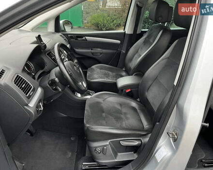 Серый Фольксваген Шаран, объемом двигателя 2 л и пробегом 180 тыс. км за 14750 $, фото 11 на Automoto.ua