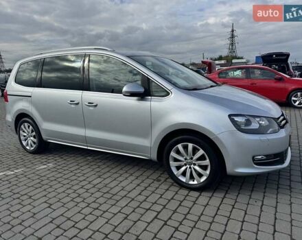 Фольксваген Шаран 2013 в Черновцах на Automoto.ua Серый Фольксваген Шаран, объемом двигателя 2 л и пробегом 238 тыс. км за 17000 $, фото 2 на Automoto.ua