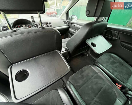 Серый Фольксваген Шаран, объемом двигателя 2 л и пробегом 180 тыс. км за 14750 $, фото 17 на Automoto.ua