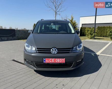 Серый Фольксваген Шаран, объемом двигателя 2 л и пробегом 285 тыс. км за 14300 $, фото 2 на Automoto.ua