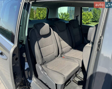 Серый Фольксваген Шаран, объемом двигателя 2 л и пробегом 285 тыс. км за 14300 $, фото 39 на Automoto.ua