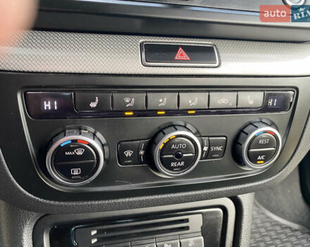 Серый Фольксваген Шаран, объемом двигателя 2 л и пробегом 257 тыс. км за 12900 $, фото 10 на Automoto.ua