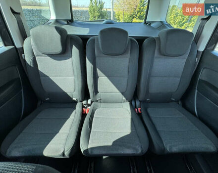 Серый Фольксваген Шаран, объемом двигателя 2 л и пробегом 285 тыс. км за 14300 $, фото 44 на Automoto.ua