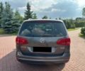 Сірий Фольксваген Шаран, об'ємом двигуна 2 л та пробігом 141 тис. км за 7300 $, фото 4 на Automoto.ua