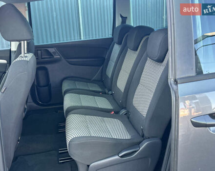 Серый Фольксваген Шаран, объемом двигателя 2 л и пробегом 247 тыс. км за 13999 $, фото 21 на Automoto.ua