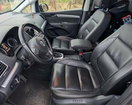 Сірий Фольксваген Шаран, об'ємом двигуна 2 л та пробігом 282 тис. км за 17300 $, фото 12 на Automoto.ua