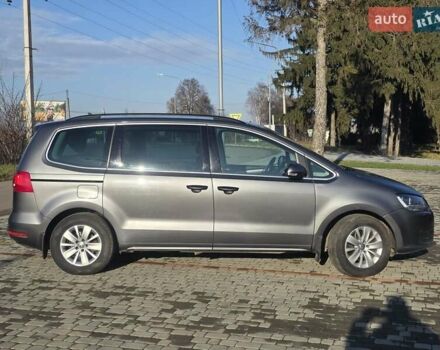 Серый Фольксваген Шаран, объемом двигателя 2 л и пробегом 249 тыс. км за 14000 $, фото 6 на Automoto.ua