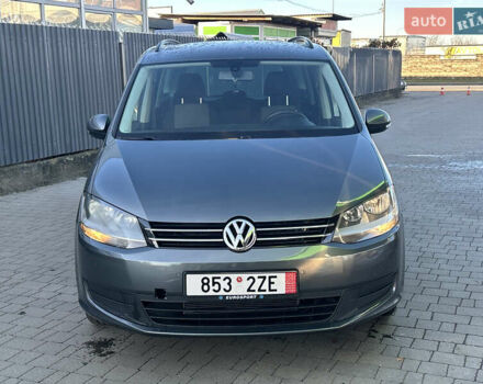 Серый Фольксваген Шаран, объемом двигателя 2 л и пробегом 247 тыс. км за 13999 $, фото 8 на Automoto.ua