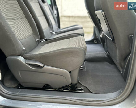 Фольксваген Шаран 2015 у Дрогобичі на Automoto.ua Сірий Фольксваген Шаран, об'ємом двигуна 2 л та пробігом 225 тис. км за 16499 $, фото 133 на Automoto.ua