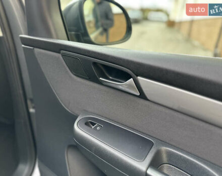 Фольксваген Шаран 2015 у Дрогобичі на Automoto.ua Сірий Фольксваген Шаран, об'ємом двигуна 2 л та пробігом 225 тис. км за 16499 $, фото 102 на Automoto.ua