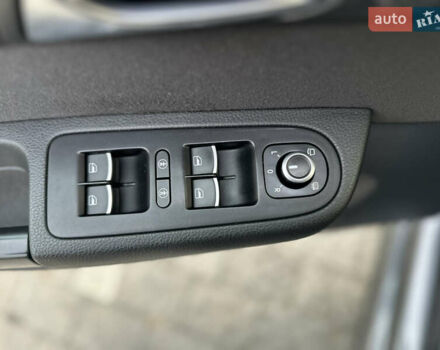 Фольксваген Шаран 2015 у Дрогобичі на Automoto.ua Сірий Фольксваген Шаран, об'ємом двигуна 2 л та пробігом 225 тис. км за 16499 $, фото 113 на Automoto.ua