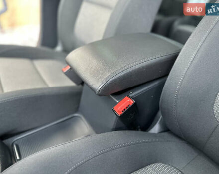 Фольксваген Шаран 2015 у Дрогобичі на Automoto.ua Сірий Фольксваген Шаран, об'ємом двигуна 2 л та пробігом 225 тис. км за 16499 $, фото 125 на Automoto.ua