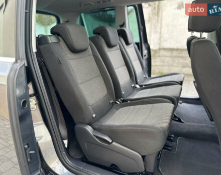 Фольксваген Шаран 2015 у Дрогобичі на Automoto.ua Сірий Фольксваген Шаран, об'ємом двигуна 2 л та пробігом 225 тис. км за 16499 $, фото 131 на Automoto.ua