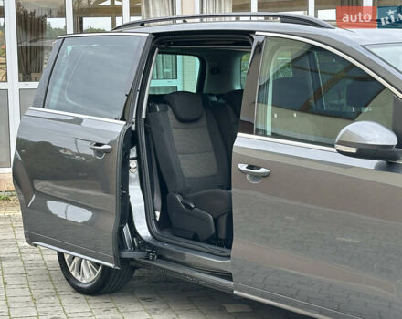 Фольксваген Шаран 2015 у Дрогобичі на Automoto.ua Сірий Фольксваген Шаран, об'ємом двигуна 2 л та пробігом 225 тис. км за 16499 $, фото 44 на Automoto.ua