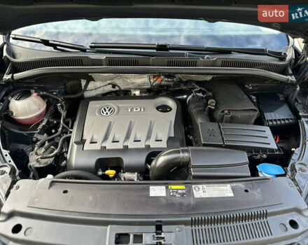 Фольксваген Шаран 2015 у Дрогобичі на Automoto.ua Сірий Фольксваген Шаран, об'ємом двигуна 2 л та пробігом 225 тис. км за 16499 $, фото 173 на Automoto.ua