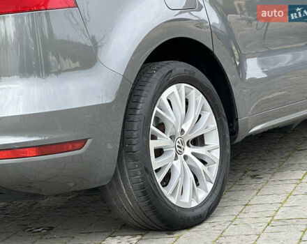 Фольксваген Шаран 2015 у Дрогобичі на Automoto.ua Сірий Фольксваген Шаран, об'ємом двигуна 2 л та пробігом 225 тис. км за 16499 $, фото 53 на Automoto.ua