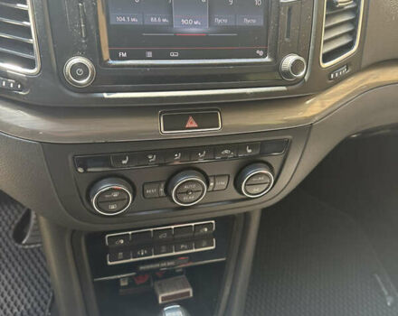 Серый Фольксваген Шаран, объемом двигателя 1.97 л и пробегом 201 тыс. км за 20400 $, фото 10 на Automoto.ua