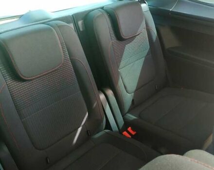 Сірий Фольксваген Шаран, об'ємом двигуна 1.97 л та пробігом 271 тис. км за 16600 $, фото 6 на Automoto.ua