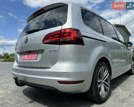 Серый Фольксваген Шаран, объемом двигателя 2 л и пробегом 244 тыс. км за 21300 $, фото 23 на Automoto.ua