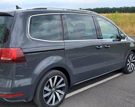 Серый Фольксваген Шаран, объемом двигателя 1.97 л и пробегом 255 тыс. км за 19399 $, фото 2 на Automoto.ua