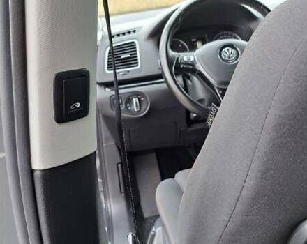 Серый Фольксваген Шаран, объемом двигателя 1.97 л и пробегом 255 тыс. км за 19399 $, фото 12 на Automoto.ua