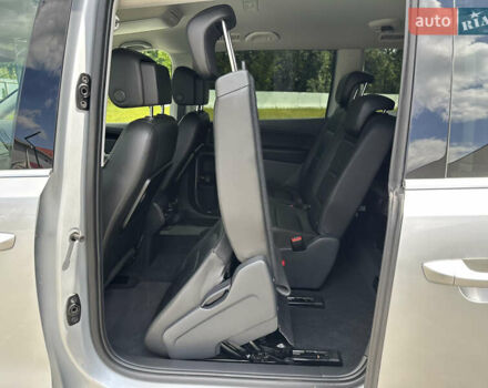 Серый Фольксваген Шаран, объемом двигателя 2 л и пробегом 244 тыс. км за 21300 $, фото 36 на Automoto.ua