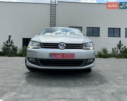 Серый Фольксваген Шаран, объемом двигателя 2 л и пробегом 244 тыс. км за 21300 $, фото 4 на Automoto.ua