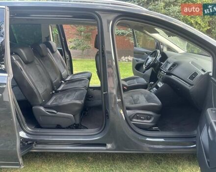 Сірий Фольксваген Шаран, об'ємом двигуна 2 л та пробігом 150 тис. км за 29000 $, фото 30 на Automoto.ua