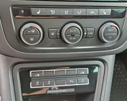 Серый Фольксваген Шаран, объемом двигателя 1.97 л и пробегом 255 тыс. км за 19399 $, фото 9 на Automoto.ua