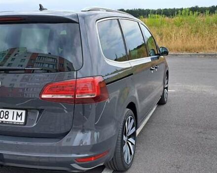 Серый Фольксваген Шаран, объемом двигателя 1.97 л и пробегом 255 тыс. км за 19399 $, фото 3 на Automoto.ua