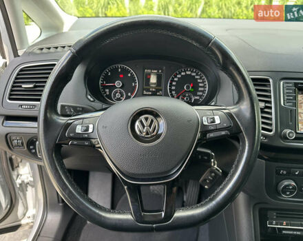 Серый Фольксваген Шаран, объемом двигателя 2 л и пробегом 244 тыс. км за 21300 $, фото 65 на Automoto.ua