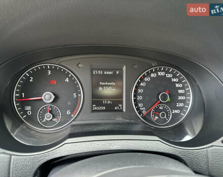 Серый Фольксваген Шаран, объемом двигателя 2 л и пробегом 244 тыс. км за 21300 $, фото 68 на Automoto.ua