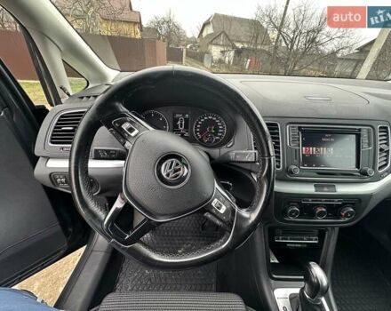 Сірий Фольксваген Шаран, об'ємом двигуна 1.97 л та пробігом 210 тис. км за 18500 $, фото 23 на Automoto.ua