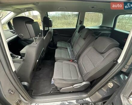 Сірий Фольксваген Шаран, об'ємом двигуна 1.97 л та пробігом 210 тис. км за 18500 $, фото 13 на Automoto.ua