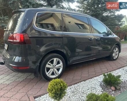 Сірий Фольксваген Шаран, об'ємом двигуна 2 л та пробігом 150 тис. км за 29000 $, фото 3 на Automoto.ua