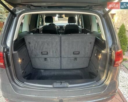 Сірий Фольксваген Шаран, об'ємом двигуна 2 л та пробігом 150 тис. км за 29000 $, фото 38 на Automoto.ua