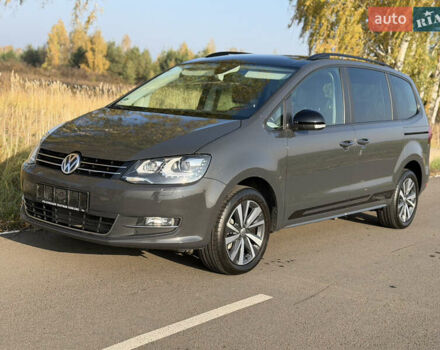 Серый Фольксваген Шаран, объемом двигателя 2 л и пробегом 225 тыс. км за 23800 $, фото 6 на Automoto.ua